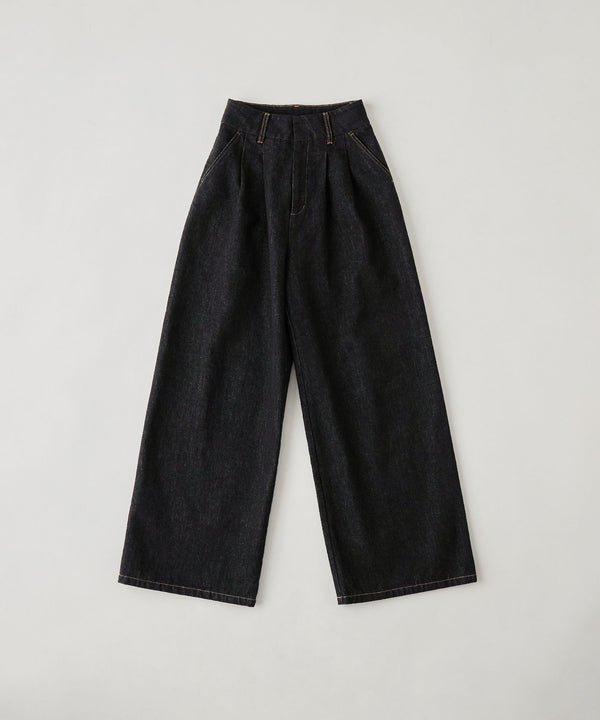 {"color":"\u30d6\u30e9\u30c3\u30af","info":""}