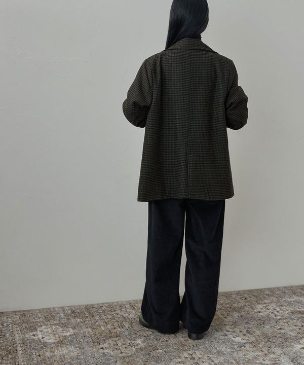 {"color":"\u30d6\u30e9\u30c3\u30af","info":"model\uff1aH163cm size\uff1aF"}