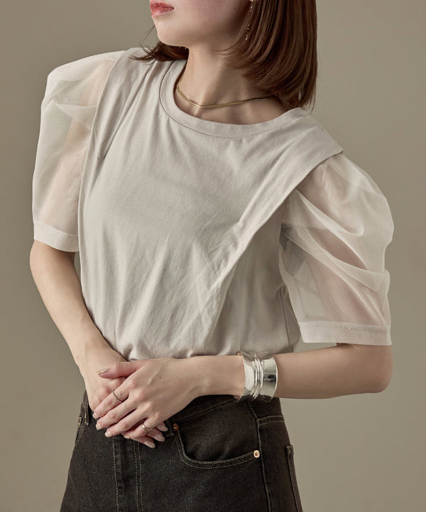 {"color":"\u30b0\u30ec\u30fc\u30b8\u30e5","info":"model\uff1aH158cm size\uff1aM"}