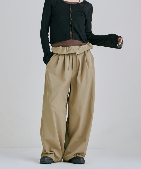 {"color":"\u30d9\u30fc\u30b8\u30e5","info":"model\uff1aH166cm size\uff1aM"}