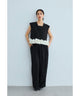 {"color":"\u30d6\u30e9\u30c3\u30af","info":"model\uff1aH165cm size\uff1aM"}