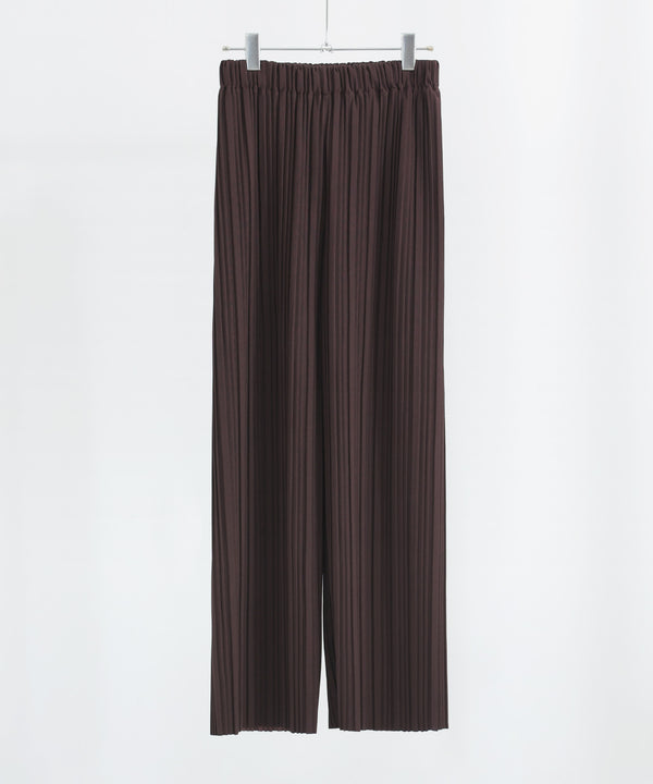 {"color":"\u30d6\u30e9\u30a6\u30f3","info":"model\uff1aH158cm size\uff1aM"}