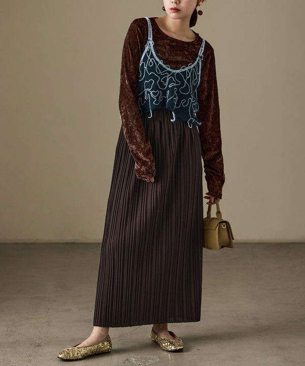 {"color":"\u30d6\u30e9\u30a6\u30f3","info":"model\uff1aH158cm size\uff1aM"}