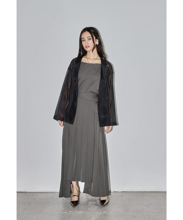 {"color":"\u30d6\u30e9\u30a6\u30f3","info":"model\uff1aH165cm size\uff1aM"}