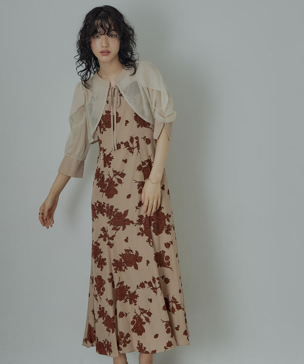 {"color":"\u30d9\u30fc\u30b8\u30e5","info":"model\uff1aH167cm size\uff1aM"}