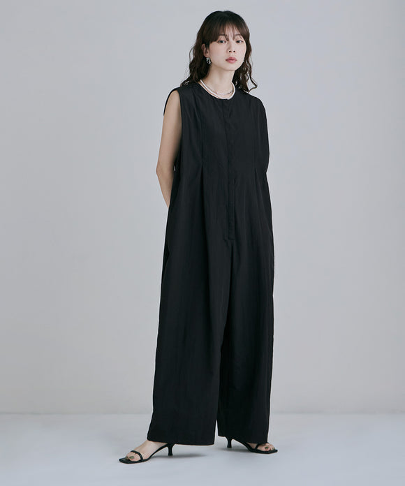 {"color":"\u30d6\u30e9\u30c3\u30af","info":"model\uff1aH166cm size\uff1aM"}