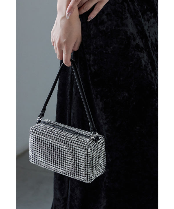 {"color":"\u30b7\u30eb\u30d0\u30fc","info":""}