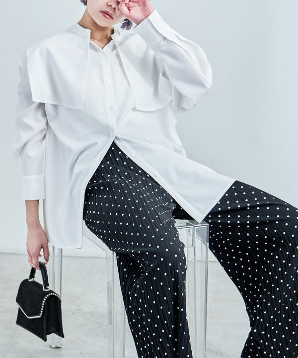 {"color":"\u30aa\u30d5\u30db\u30ef\u30a4\u30c8","info":""}