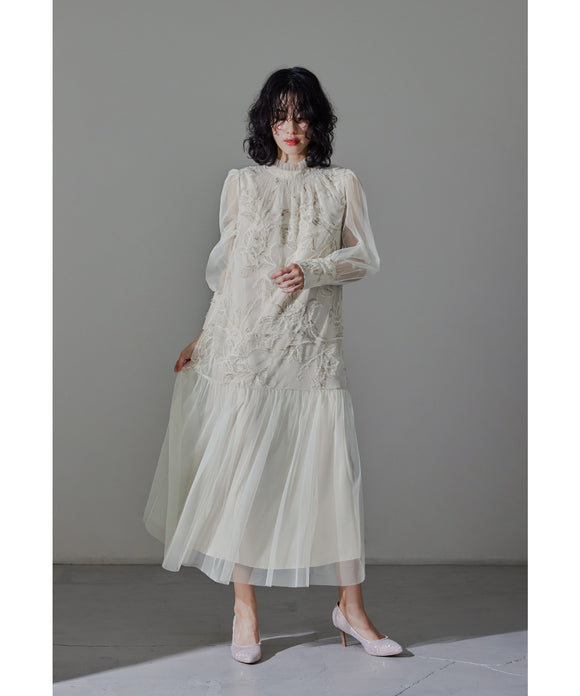 {"color":"\u30a8\u30af\u30ea\u30e5","info":"model\uff1aH166cm size\uff1aM"}