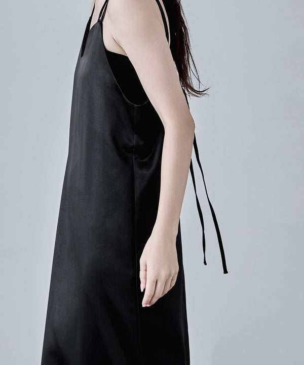 {"color":"\u30d6\u30e9\u30c3\u30af","info":"model\uff1aH166cm size\uff1aF"}
