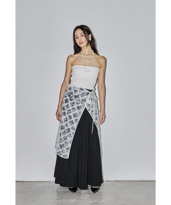 {"color":"\u30ec\u30fc\u30b9\u30aa\u30d5\u30db\u30ef\u30a4\u30c8","info":"model\uff1aH165cm size\uff1aM"}