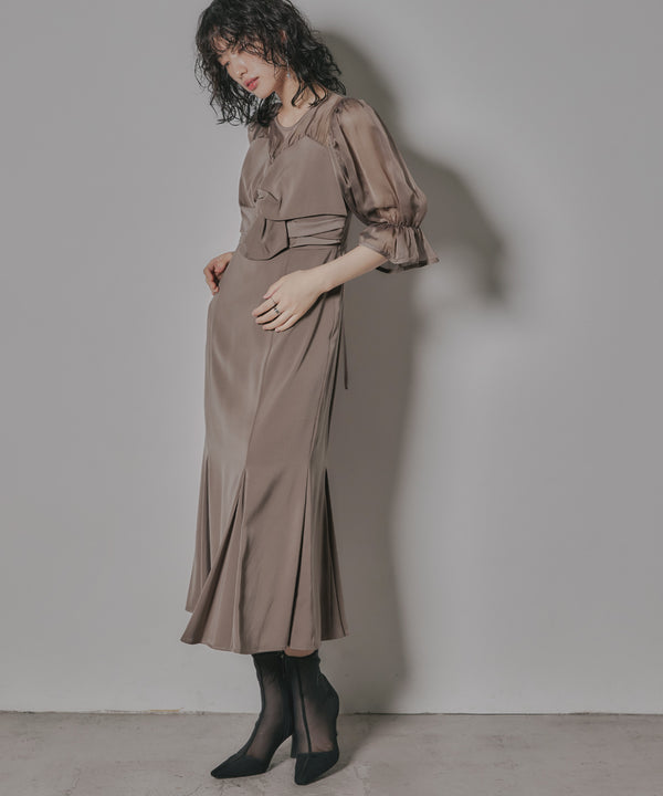 {"color":"\u30aa\u30ec\u30f3\u30b8","info":"model\uff1aH167cm size\uff1aM(SHORT)"}