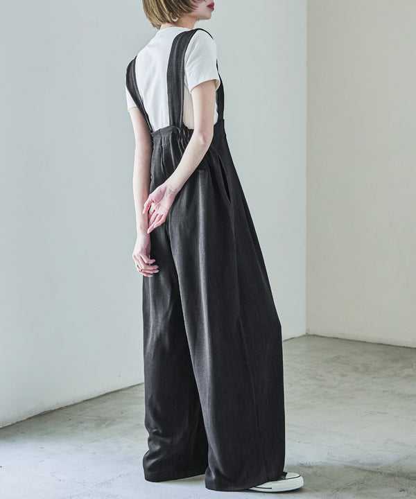 {"color":"\u30d6\u30e9\u30c3\u30af","info":"model\uff1aH158cm size\uff1aM"}