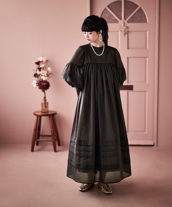 {"color":"\u30d6\u30e9\u30a6\u30f3","info":"model\uff1aH163cm size\uff1aM"}