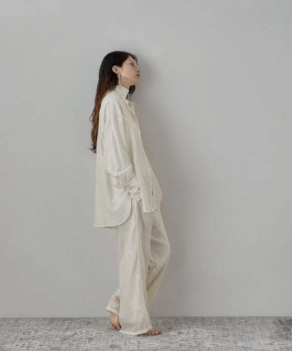 {"color":"\u30a2\u30a4\u30dc\u30ea\u30fc","info":"model\uff1aH166cm size\uff1aM"}