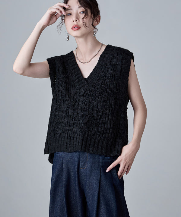 {"color":"\u30d6\u30e9\u30c3\u30af","info":"model\uff1aH166cm size\uff1aF"}