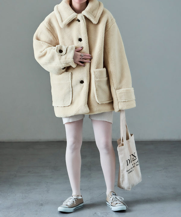 {"color":"\u30e9\u30a4\u30c8\u30d9\u30fc\u30b8\u30e5","info":"model\uff1aH158cm size\uff1aM"}