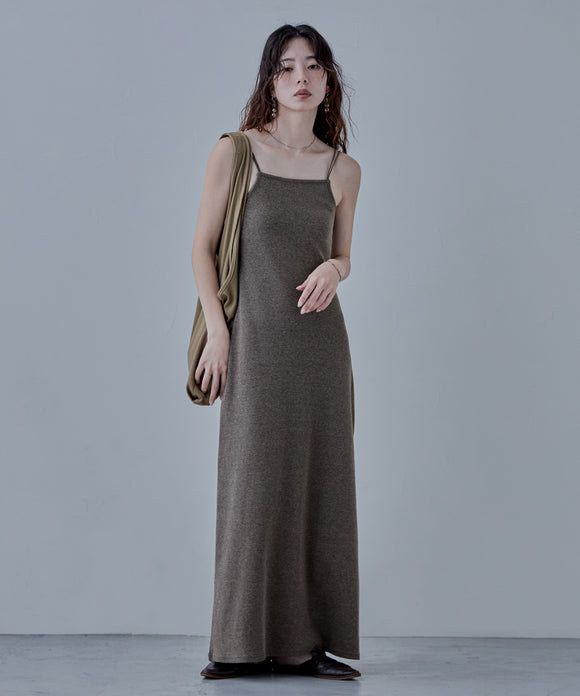 {"color":"\u30e2\u30ab","info":"model\uff1aH166cm size\uff1aF"}