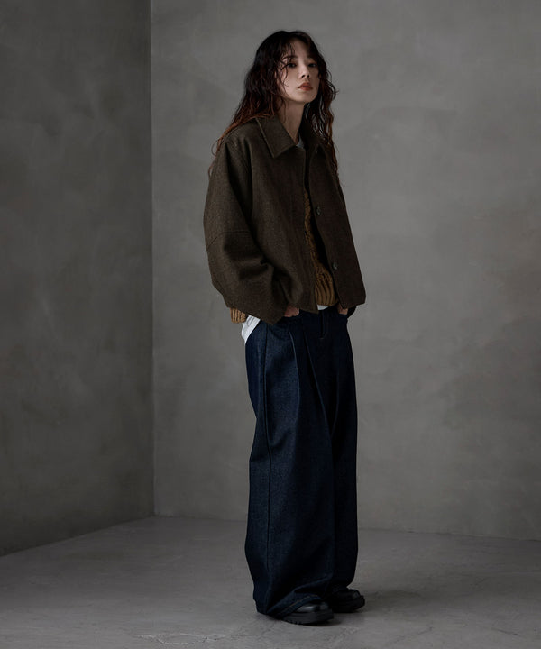 {"color":"\u30c0\u30fc\u30af\u30d6\u30e9\u30a6\u30f3","info":"model\uff1aH166cm size\uff1aF"}