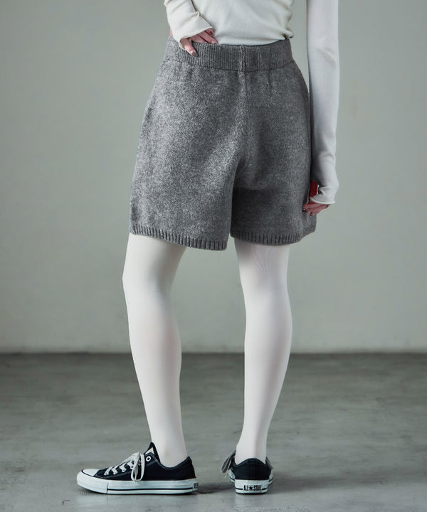 {"color":"\u30b0\u30ec\u30fc","info":"model\uff1aH158cm size\uff1aM"}