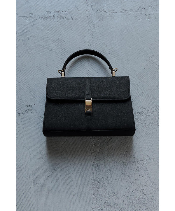 {"color":"\u30d6\u30e9\u30c3\u30af","info":""}