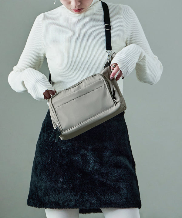 {"color":"\u30b0\u30ec\u30fc","info":""}