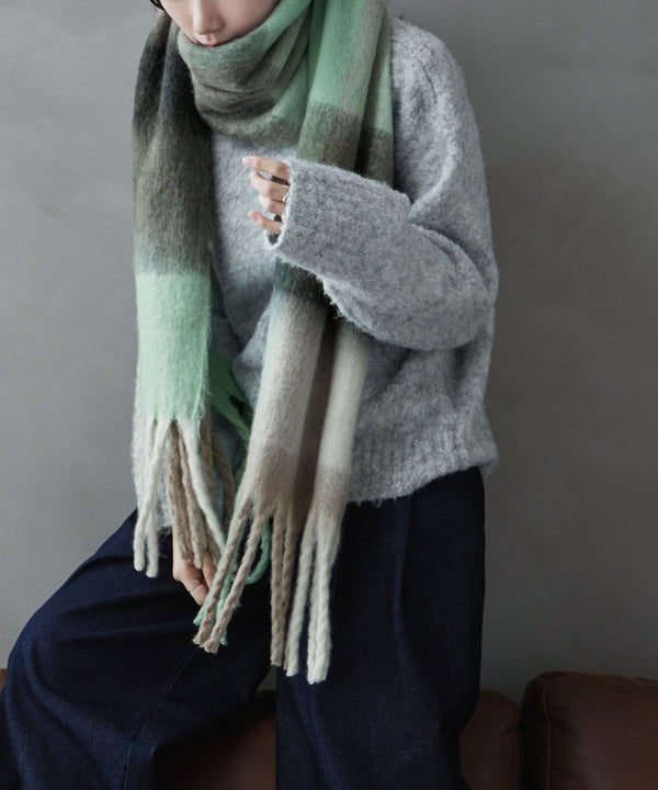 {"color":"\u30b0\u30ea\u30fc\u30f3","info":"model\uff1aH170cm size\uff1aF"}