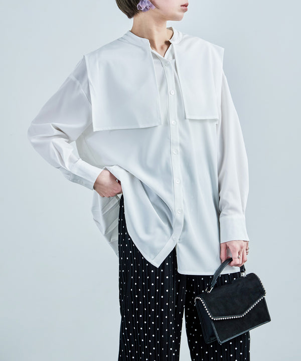 {"color":"\u30aa\u30d5\u30db\u30ef\u30a4\u30c8","info":""}