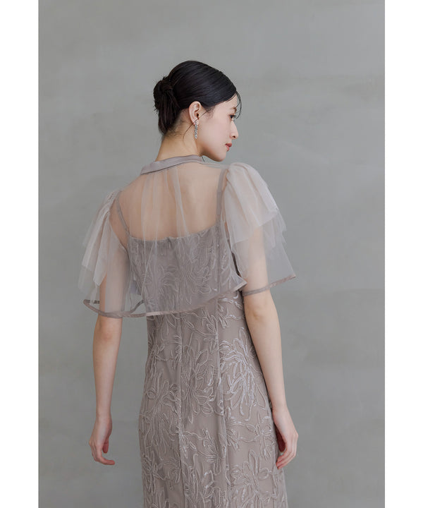 {"color":"\u30b0\u30ec\u30fc\u30b8\u30e5","info":"model\uff1aH166cm size\uff1aM"}