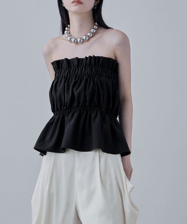 {"color":"\u30d6\u30e9\u30c3\u30af","info":"model\uff1aH163cm size\uff1aM"}