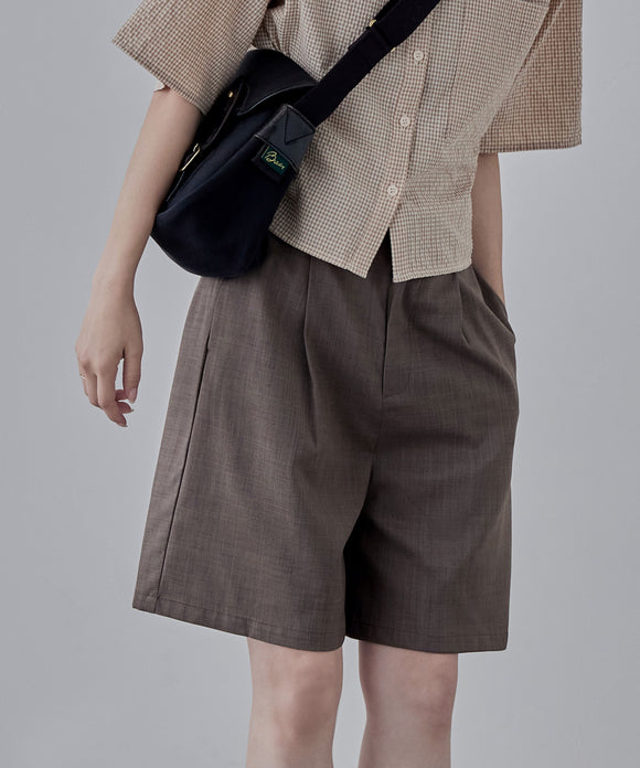 {"color":"\u30d6\u30e9\u30a6\u30f3","info":"model\uff1aH166cm size\uff1aF"}