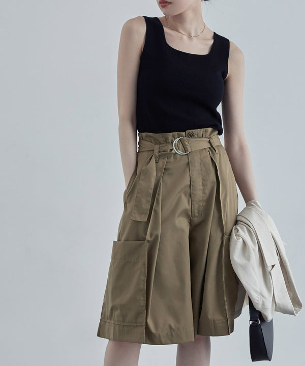 {"color":"\u30d9\u30fc\u30b8\u30e5","info":"model\uff1aH170cm size\uff1aM"}