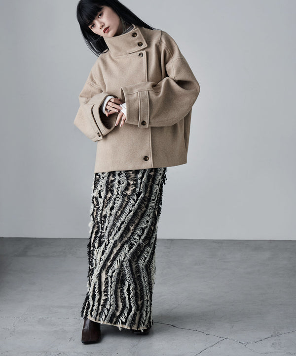 {"color":"\u30d9\u30fc\u30b8\u30e5","info":"model\uff1aH163cm size\uff1aM"}