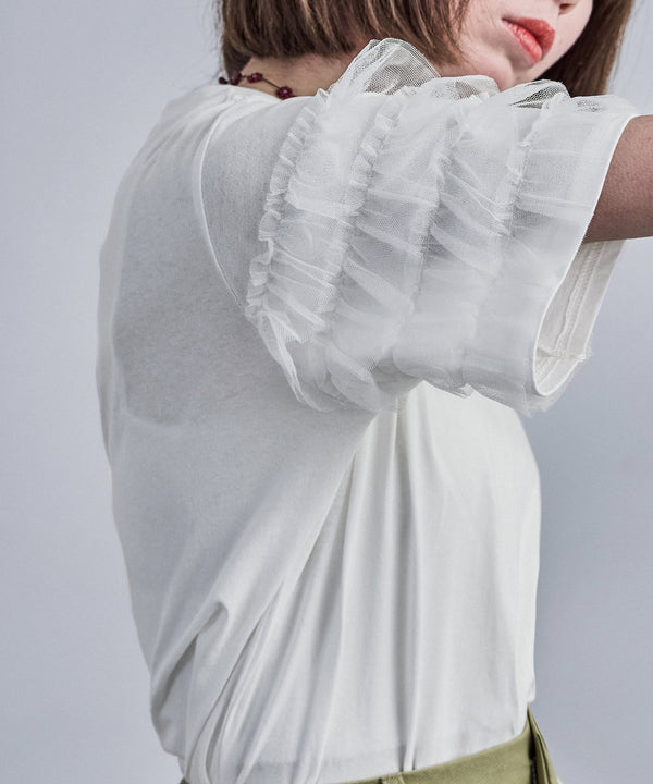 {"color":"\u30aa\u30d5\u30db\u30ef\u30a4\u30c8","info":""}