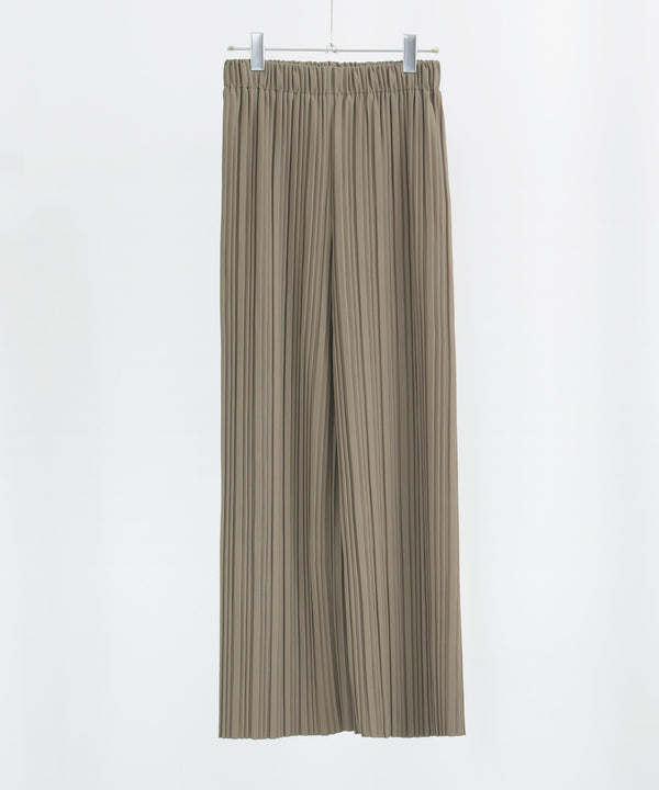 {"color":"\u30b0\u30ec\u30fc\u30b8\u30e5","info":"model\uff1aH158cm size\uff1aM"}