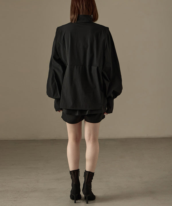 {"color":"\u30d6\u30e9\u30c3\u30af","info":"model\uff1aH158cm size\uff1aM"}