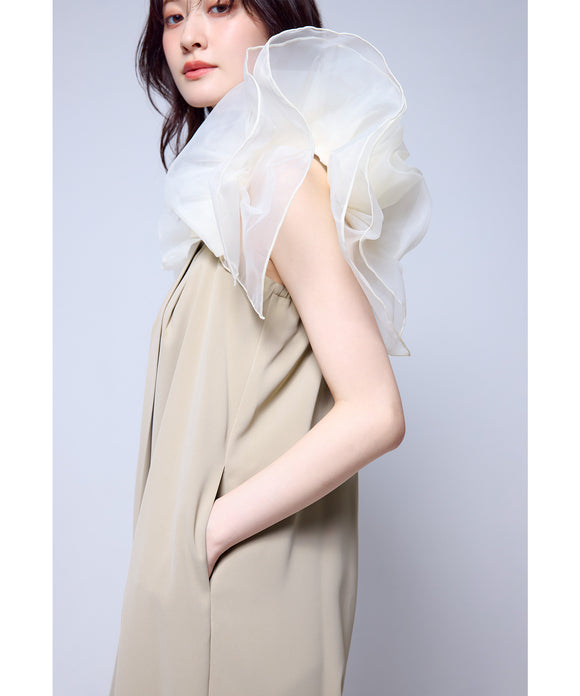 {"color":"\u30d9\u30fc\u30b8\u30e5","info":"model\uff1aH166cm size\uff1aM"}