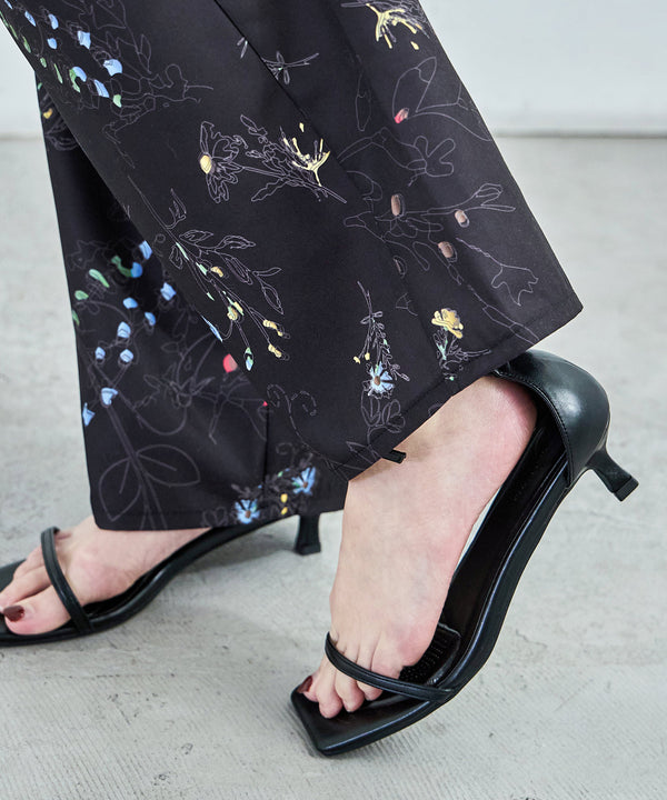 {"color":"","info":""}