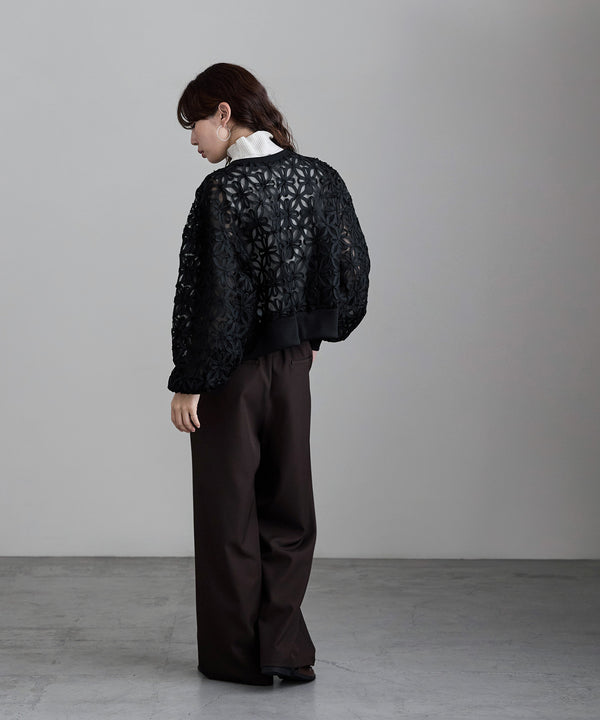 {"color":"\u30d6\u30e9\u30c3\u30af","info":"model\uff1aH166cm size\uff1aM"}