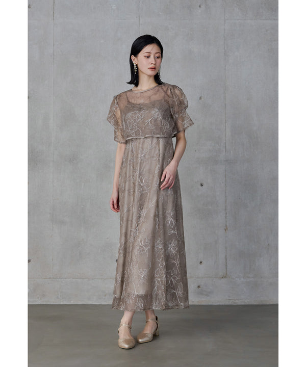 {"color":"\u30d9\u30fc\u30b8\u30e5","info":"model\uff1aH166cm size\uff1aM"}