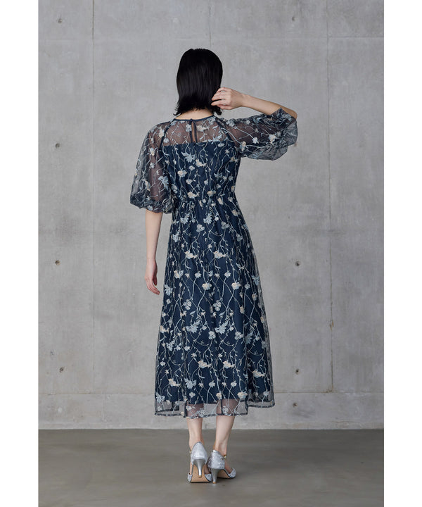 {"color":"\u30cd\u30a4\u30d3\u30fc","info":"model\uff1aH166cm size\uff1aM"}