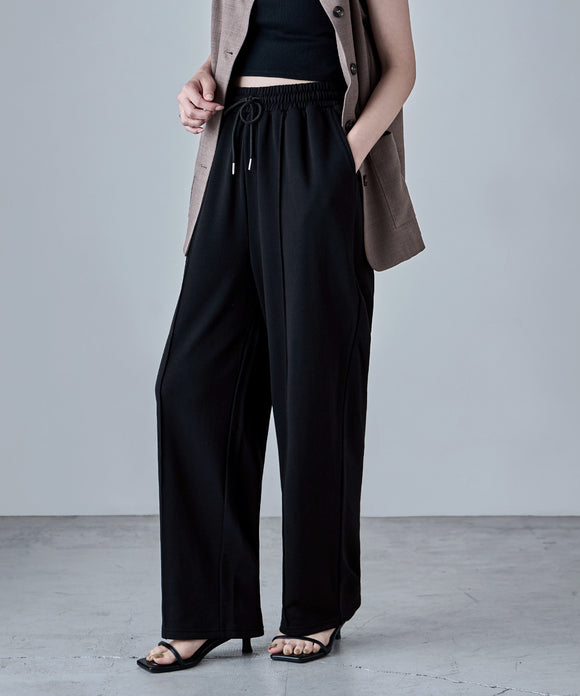 {"color":"\u30d6\u30e9\u30c3\u30af","info":"model\uff1aH166cm size\uff1aF"}