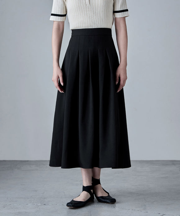 {"color":"\u30d6\u30e9\u30c3\u30af","info":"model\uff1aH166cm size\uff1aM"}
