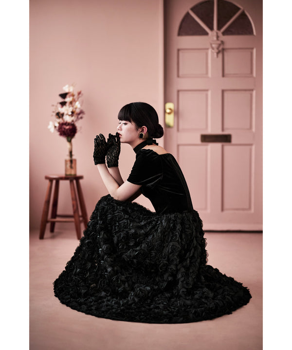 {"color":"\u30d6\u30e9\u30c3\u30af","info":"model\uff1aH163cm size\uff1aM"}