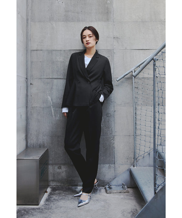 {"color":"\u30d6\u30e9\u30c3\u30af","info":"model\uff1aH165cm size\uff1aM"}