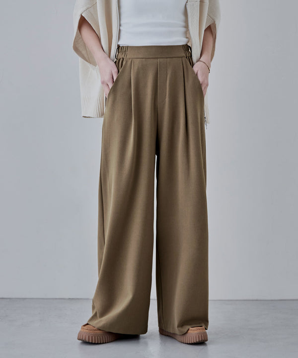 {"color":"\u30d9\u30fc\u30b8\u30e5","info":"model\uff1aH166cm size\uff1aM"}
