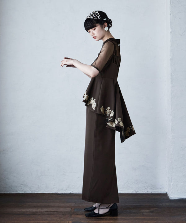 {"color":"\u30d6\u30e9\u30a6\u30f3","info":"model\uff1aH163cm size\uff1aM"}