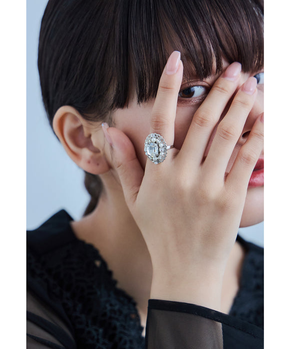 {"color":"\u30b7\u30eb\u30d0\u30fc","info":""}