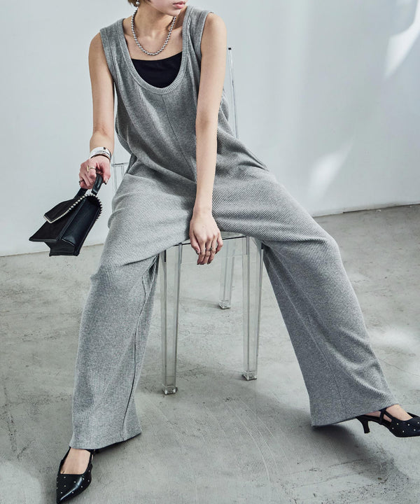 {"color":"\u6762\u30b0\u30ec\u30fc","info":"model\uff1aH158cm size\uff1aM"}