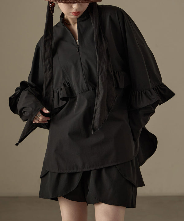 {"color":"\u30d6\u30e9\u30c3\u30af","info":"model\uff1aH158cm size\uff1aM"}